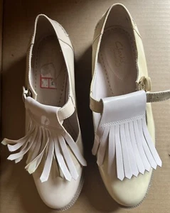 LADIES Wide Pink Tan CLARKS FRINGE FLATS SHOES GRIFFIN MIA Sz UK7 US9.5 EU41 - Picture 1 of 10