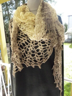 Selbstgehäkelt by Otto Selbstgemacht Tuch Stola farbverlauf 50/50 eierschale - Bild 1 von 4