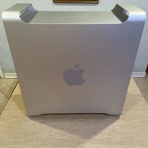 Apple Mac Pro 1,1 (2006) A1186 2x Intel Xeon Dual Core 3.0 GHz -READ - Picture 1 of 19