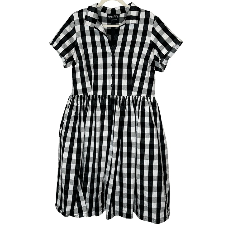 Vestido Camisa Beetlejuice Vixen de Micheline Pitt Negro Blanco Guinga XL Sin Cinturón Foto 1 de 4