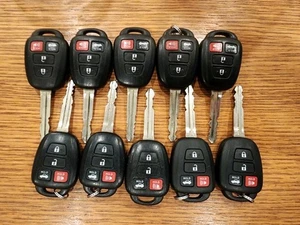 Lot of 10 Toyota 4 Button Square Remote Head Keys OEM USED Sedan LOCKSMITH - Picture 1 of 7