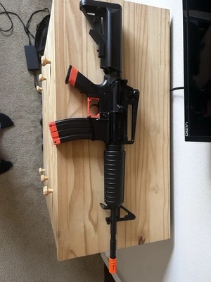 Pistola preta Colt Airsoft - Imagem 1 de 2