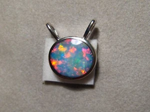 Opal Pendant , Solid 18 k White Gold - Picture 1 of 14