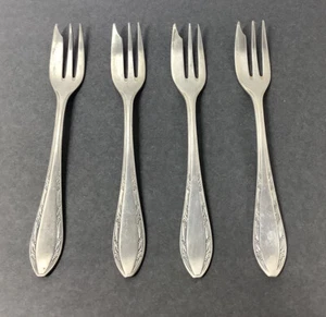 Lot of 4 Vintage Oyster Forks APcO Silverplate - Picture 1 of 5
