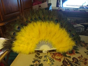 Vintage looking Peacock Yellow Feather Holding Hand Fan~Halloween Party 16 In - Picture 1 of 17