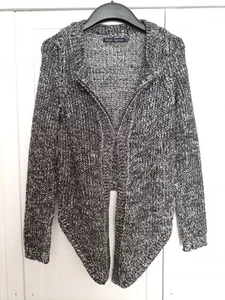 ONLY extravagante Strickjacke Jacke Jäckchen mit RV Gr. XS grau-schwarz - Bild 1 von 5