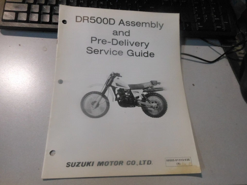 Guía de servicio previa y montaje de fábrica Suzuki 83 DR500D 99505-01313-03E Foto 1 de 4