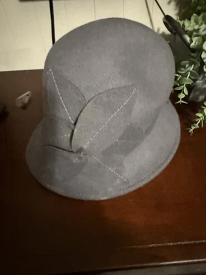 Sombrero de mujer NineWest Foto 1 de 2