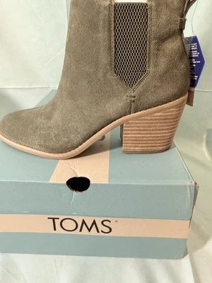 TOMS Women's Everly Boot 8 NEW IN BOX - Image 1 of 4