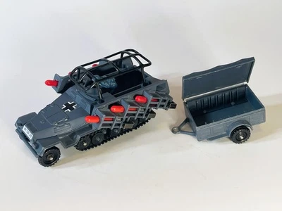 Corgi German Hanomag SdKfz 251/1 Semi Track Rocket Launcher, Trailer & 6 Rockets - Image 1 of 4