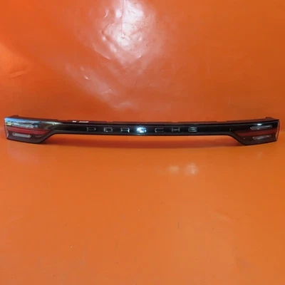 ОРИГИНАЛЬНЫЙ СВЕТОДИОДНЫЙ ЦЕНТРАЛЬНЫЙ ФОНАРЬ ДЛЯ БАГАЖНИКА PPORSCHE CAYENNE 2019 2020 2021 9Y0945081Q - Изображение 1 из 4