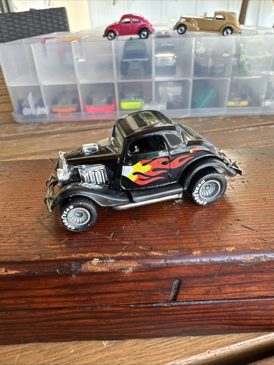 34 Ford Coupe 限定版ミニカー2台セット　2004年製 34 Ford Coupe 限定版ミニカー2台セット 2004年製 34 Ford Coupe |