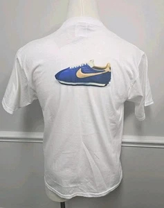 Vintage Y2K Nike “Nothing Beats A Classic” Nike T-Shirt White Size M - Picture 1 of 7