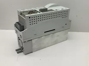 Inversor controlador de frecuencia variable servoaccionamiento de 8 amperios Lenze ECSEA008C4B - Imagen 1 de 12