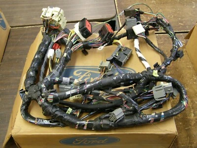Arnés de cableado debajo del tablero tamaño completo NOS OEM Ford 1992 Bronco Foto 1 de 4