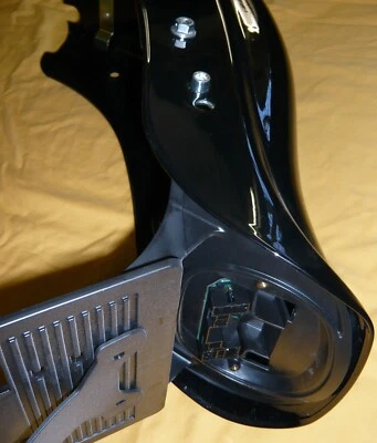 Orig.Heckfender mit Fenderstrutz und Kennzeichenhalter - Bild 1 von 2