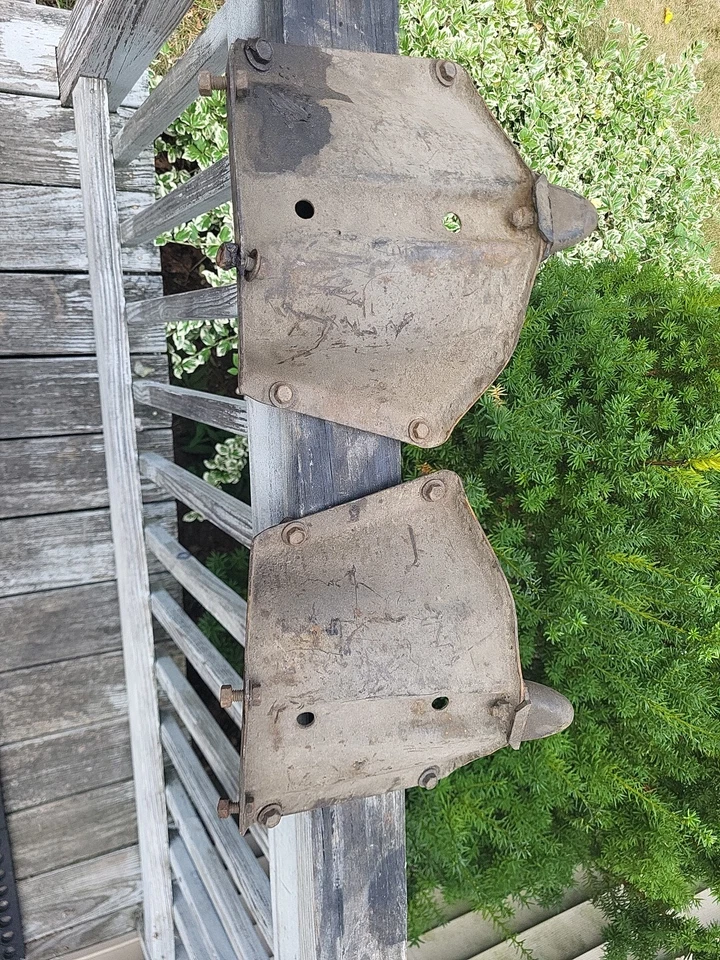 Conjunto de soporte de torre/delantal/panel exterior Nova Chevy II 1966-67 usado original Foto 1 de 4