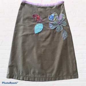 BODEN Skirt Size 10L. 100% Cotton. Embroidered. Floral. Velvet feel. Cottagecore - Picture 1 of 9