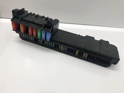 BMW E60 525i 530i 545i 2004-2007 guantera caja de fusibles fabricante original Foto 1 de 2