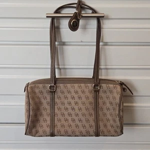 Bolso Cartera de Lona Beige Dooney And Bourke Vintage Correas para el Hombro 11 x 6 x 6 D&B - Imagen 1 de 21