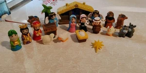 Fisher-Price Little People Kleinkind Spielzeug Krippe Set mit Musik Beleuchtung Set 20 - Bild 1 von 8