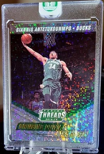 GIANNIS ANTETOKOUNMPO 2018-19 PANINI THREADS BRINGING DOWN THE HOUSE DAZZLE SP - Bild 1 von 1