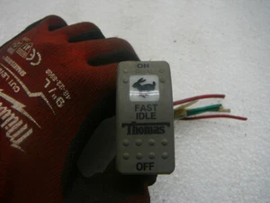 CARLING SWITCH V111 FAST IDLE CONTROL SWITCH 28VDC 12V LAMP FROM 2001 THOMAS BUS - Bild 1 von 7