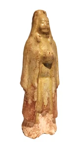 Figura de cerámica vidriada paja de la dinastía Sui-Tang de un asistente - Imagen 1 de 12