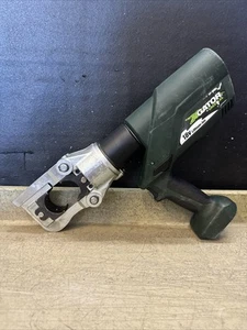 Herramienta de prensado Greenlee Gator E12ccxl 12 toneladas - Imagen 1 de 1
