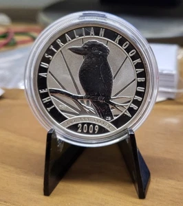 2009 Australien Kookaburra 1 dollaro 1 oncia argento 999 capsula - Foto 1 di 2