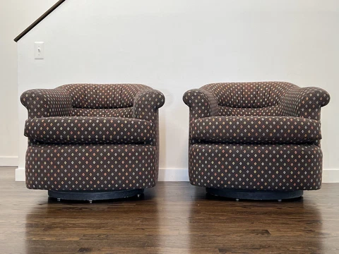 Mid Century Modern Pair of Milo Baughman Barrel Chairs Cover