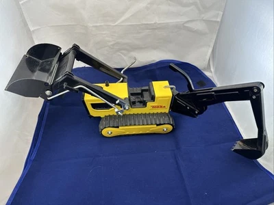 ¡VINTAGE! Bulldozer retroexcavadora/cargadora de orugas Tonka T-6 de metal #810659 ¡EXCELENTE ESTADO USADO! Foto 1 de 4