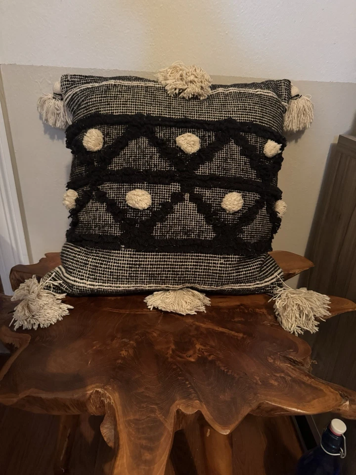 "Almohada Anthropologie All Roads 20"" X 20""" Foto 1 de 1