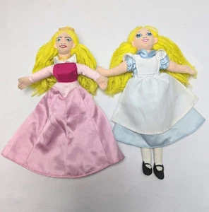 Muñeca de colección Disney Alicia en el País de las Maravillas y la Bella Durmiente 10" bolsa de frijoles de felpa - Imagen 1 de 4