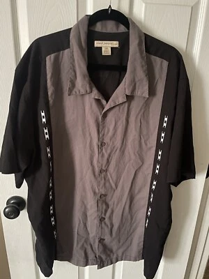 Camisa Island Passport para hombre negra/gris manga corta con botones talla 2XL Foto 1 de 4