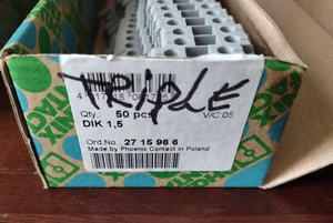 50x Phoenix Contact Initiatoren-/Aktorenklemme DIK 1,5 terminal block 2715966 - Picture 1 of 4