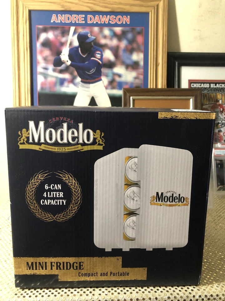 Modelo Beer Can Mini Fridge  - Image 1 of 4