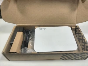 MikroTik KNOT IOT Router RB924i-2nD-BT5&BG77 - Picture 1 of 3