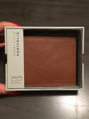NIB Perry Ellis Portfolio Tan Premium Pebbled Leather Slim Bifold Wallet WP30014 - Image 1 of 4