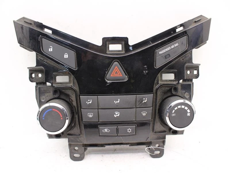 CONTROLES DE TEMPERATURA Chevrolet Cruze Orlando 12 13 14 15 16 95146207 938850 Foto 1 de 4