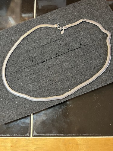 VETEMENTS Collana in acciaio inox a spina di pesce 24"