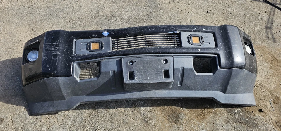 Chevy Silverado HD 2016 conjunto de parachoques delantero con luz antiniebla OEM GM Foto 1 de 4