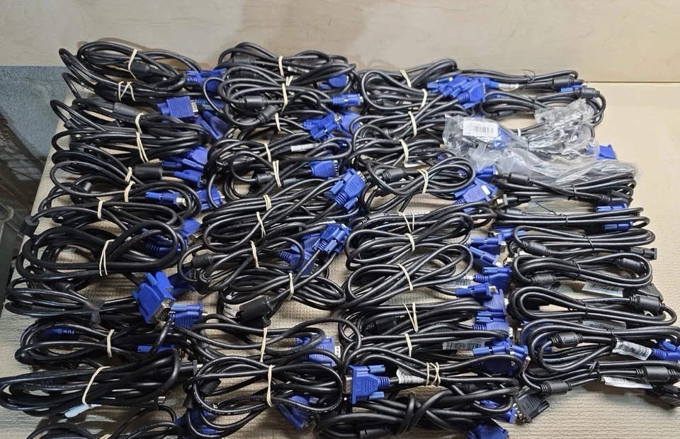 Lot of 50 Male VGA to Male VGA Assorted Leng New/used Cables 15 Pin - Image 1 of 1