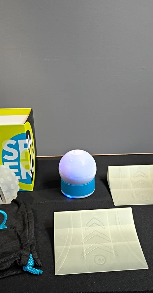 Bola Robot Controlada por Aplicación Sphero con Estuche Parachoques Guía de Pistas Modelo Original A012 Foto 1 de 4