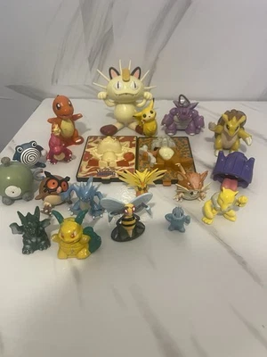 Lote De 20 Figuras Pokemon (Tomy, Nintendo) Foto 1 de 4