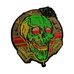 Totenkopf grün Stickerei Patches Bügelbild Jacken Jeans Kleidung Aufnähen Mütze Applikation - Bild 1 von 2