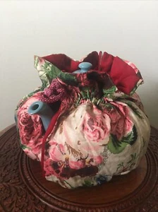 Handmade Pink & Blue Floral Tea Cozy - Picture 1 of 6