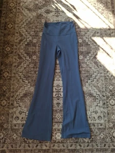Lululemon Hose Damen 6 Groove Flare Super HR Periwinkle Blue - Bild 1 von 2