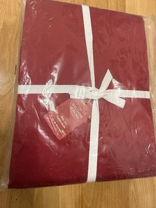Neu mit Etikett Williams Sonoma 90" runde Tischdecke Hotel rot - Bild 1 von 5