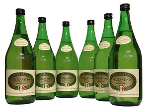 (6,56€/L) Frizzantino dolce Cantina Gualtieri Emilia (6 X 1,50L)Perlwein 7,5%Vol